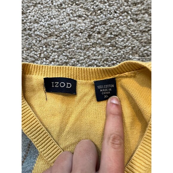 Izod Mens Sleeveless Argyle Sweater Vest Yellow Gray Size L Classic Preppy Knit - Picture 9 of 10